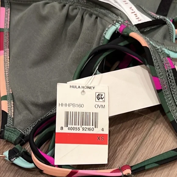 Macy’s NWT Junior’s Tropical Hula Honey Bikini Top Size XS Strappy Crisscross - Picture 13 of 16